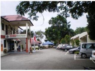 Ismah Beach Resort Masjid Tanah Exteriör bild